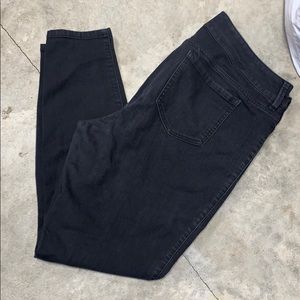 🌿 Torrid skinny jeans! Black 18 tall.
